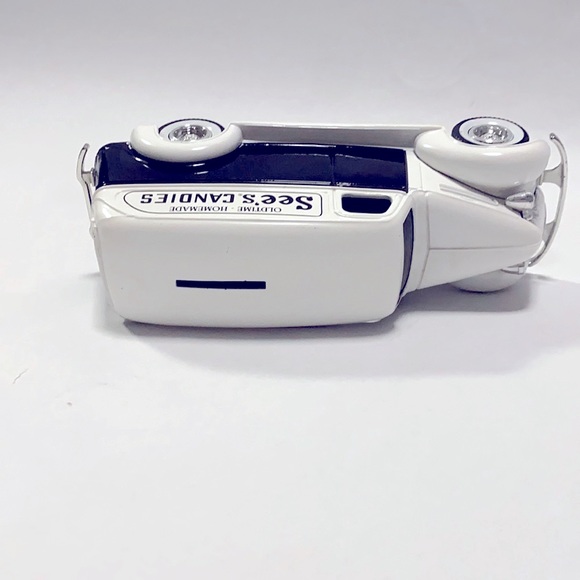 Coin Bank-Sees Candy 1938 Panel Truck Coin Bank - Picture 2 of 7